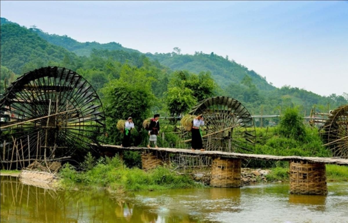 HÀ NỘI – ĐỀN CHÚA THÁC BỜ  – BẢN MƯỜNG HOA – MAI CHÂU – THỦY ĐIỆN HÒA BÌNH